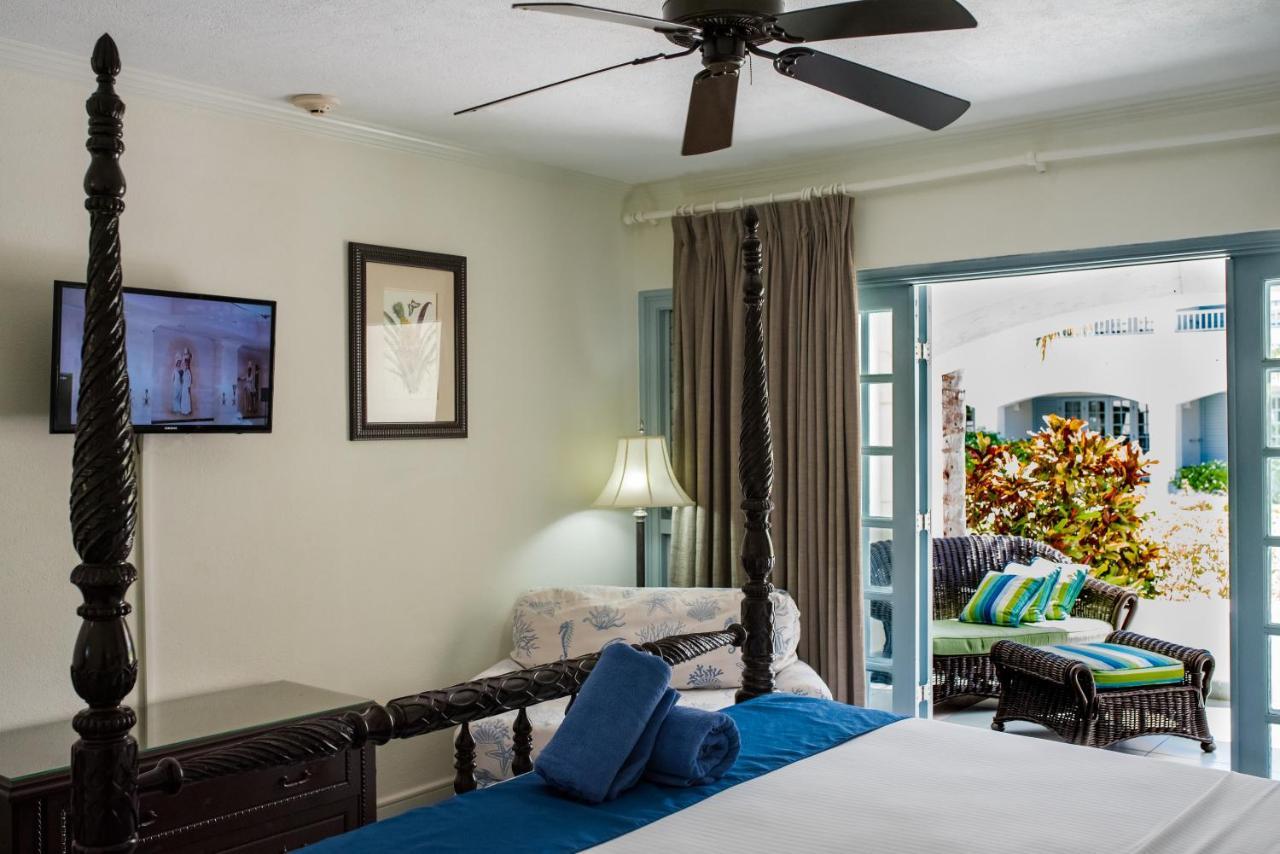 Savannah Beach Club Hotel Bridgetown Exterior photo